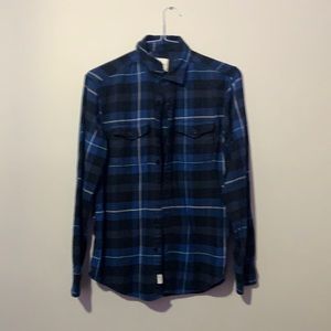 AMERICAN EAGLE FLANNEL SIZE MEDIUM LIGHTLY USED